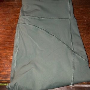 Green lululemon leggings